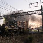 夜の蒸気機関車