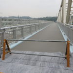 大正橋側道橋は高欄も設置されて