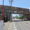 塚沢小前の歩道橋は補修塗装工事中
