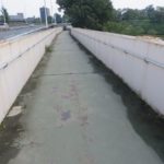 中央大橋から前橋公園に降りる階段の工事も