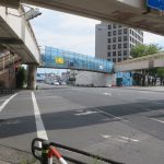 五差路交差点歩道橋のプレート