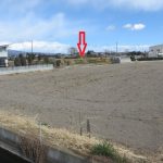 桃ノ木川の土手に「上泉町」