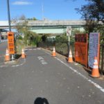 利根川サイクリングロード、利根橋付近で通行止め